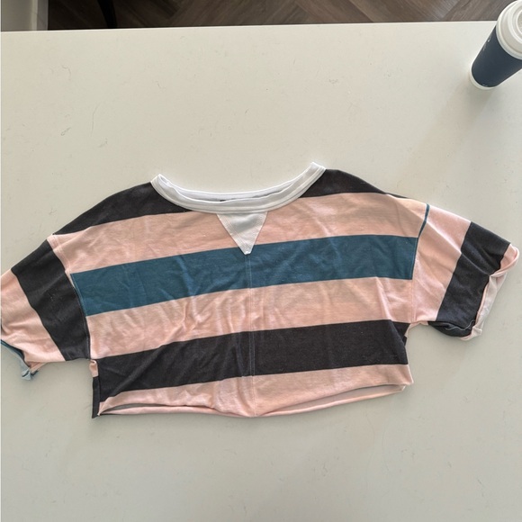 American Eagle Outfitters Tops - Cropped Shirt